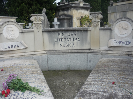 Tumbas de Larra y Espronceda en la Sacramental de San Justo
